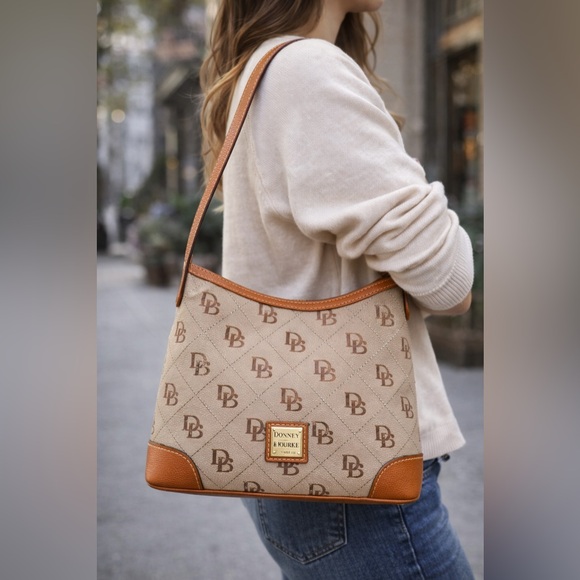 Dooney & Bourke Handbags - Dooney & Bourke Americana Signature Erica Hobo NWT Natural Canvas Leather $228